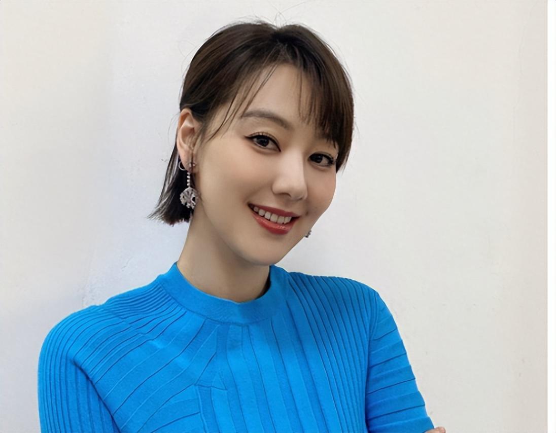 哑巴吃黄连!最美央视主持人“被辞”,后被爆是富豪小三