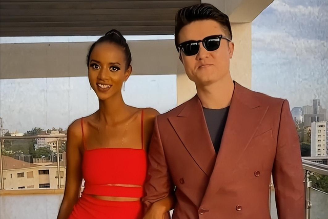 非洲土皇帝王垚:丰臀辣妹当助理,生活奢靡为何多次被官媒表扬?