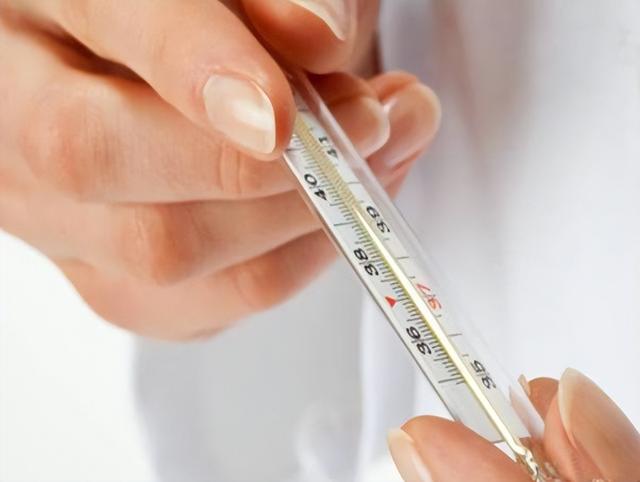 心梗来临前，身体或有“1热、2疼、3多”，不妨了解一下