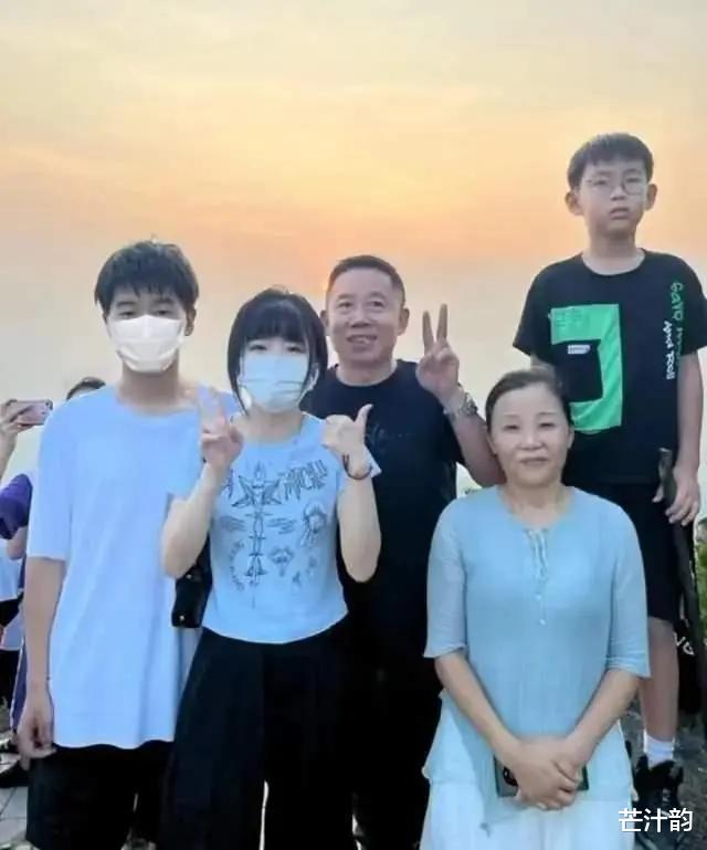 孙海洋不满一审判决结果，大儿子孙卓提抗诉申请，卓宝举动真圈粉