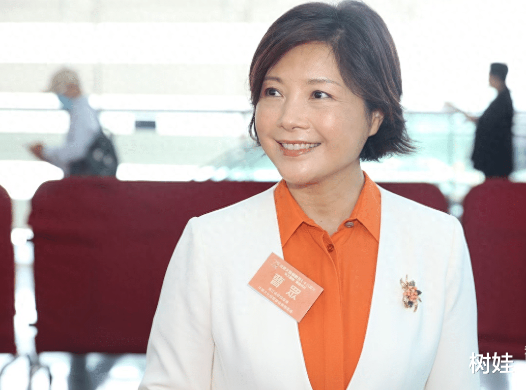 54岁邵逸夫爱将近况曝光,自曝在内地读博仍想拍戏,已转型成商人