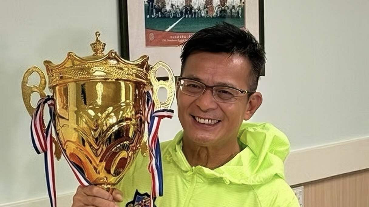 香港知名男星否认再婚，妻子因肾衰竭离世，自曝已经习惯了单身