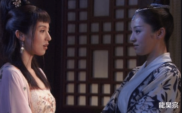 董璇|一张照片,扯下了董璇最后一丝“体面”!