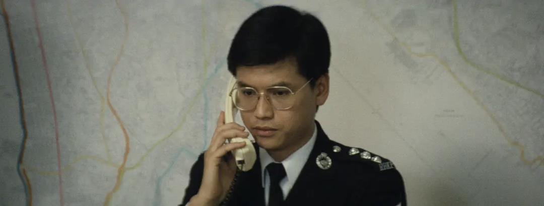 曾是“亚视一姐”，却被渣男老公骗光家产，如今61岁落寞街头