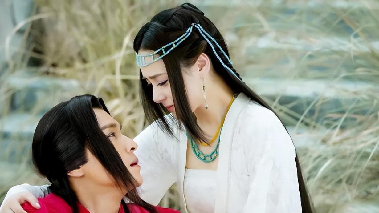 同样是乔振宇演反派，将吴廉跟欧阳少恭放一起看，差距一目了然