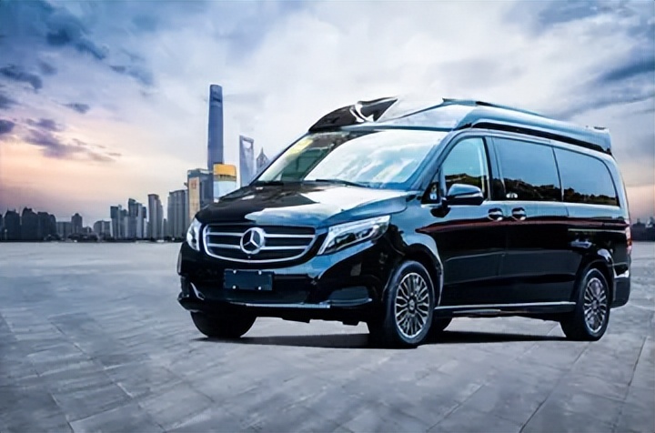 奔驰v级v300:尊荣之选,商务接待的高级体验 - 汽车资讯(主打网)