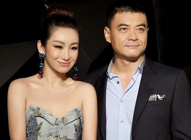 人前拽姐人后甜妹?没想到,大胆整顿职场的秦海璐,还有另外一面