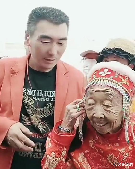 李玉成|85岁马玉琴成“摇钱树”,孙子曝李玉成出轨,直播卖货凑彩礼