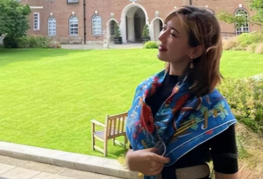 主持人尼格买提半夜惆怅发文:你选的你受着!原来他没走出来