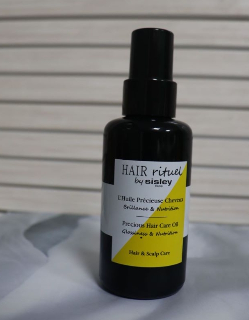 护发精油对头发有用吗?专业造型师教你护发精油正确用法