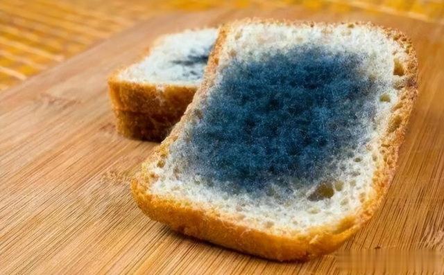 新型冠状肺炎|肠息肉不想变肠癌,医生提醒:3种东西尽量少吃,再馋也要忍住