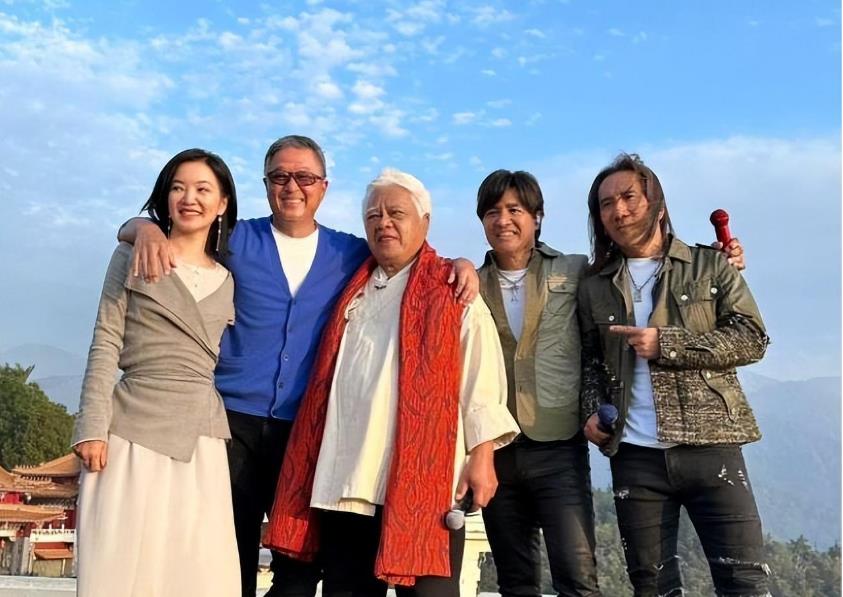 蔡依林|坚决赞同！蔡依林田馥甄等6位台湾艺人被除名，立场问题：零容忍！