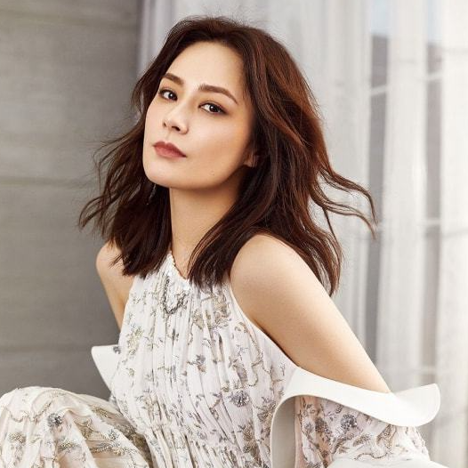 阿娇|阿娇受伤照片曝光，头部缝了数十针躺在手术台上却很坚强，容祖儿全程陪伴