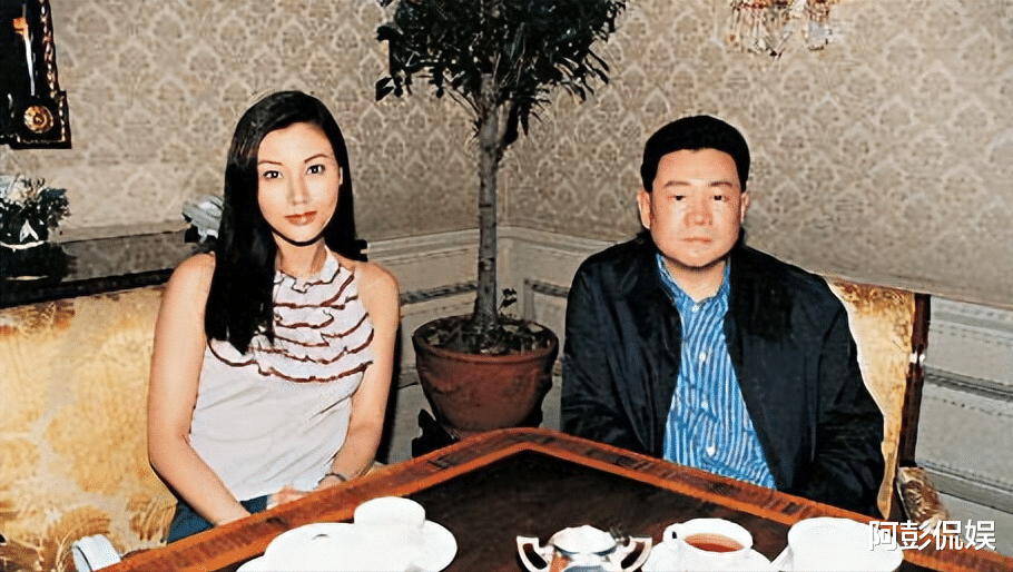 周雨彤|刘銮雄记者会全文信息量极大,批评多名娱圈前女友“贱到了极点”!