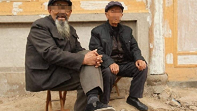 同学58岁就生病去世，参加完他的葬礼后，我狠心断掉了儿子的月供