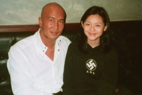 韩媒曝大S病重,卧床不起面色蜡黄,汪小菲赴台凌晨发文:照顾她