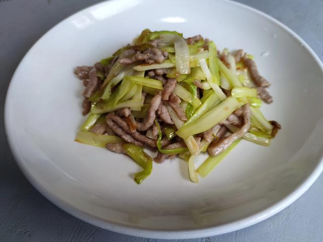 立冬|立冬来临，建议大家：少吃羊肉和梨，多吃4样，养阳防寒舒服过冬