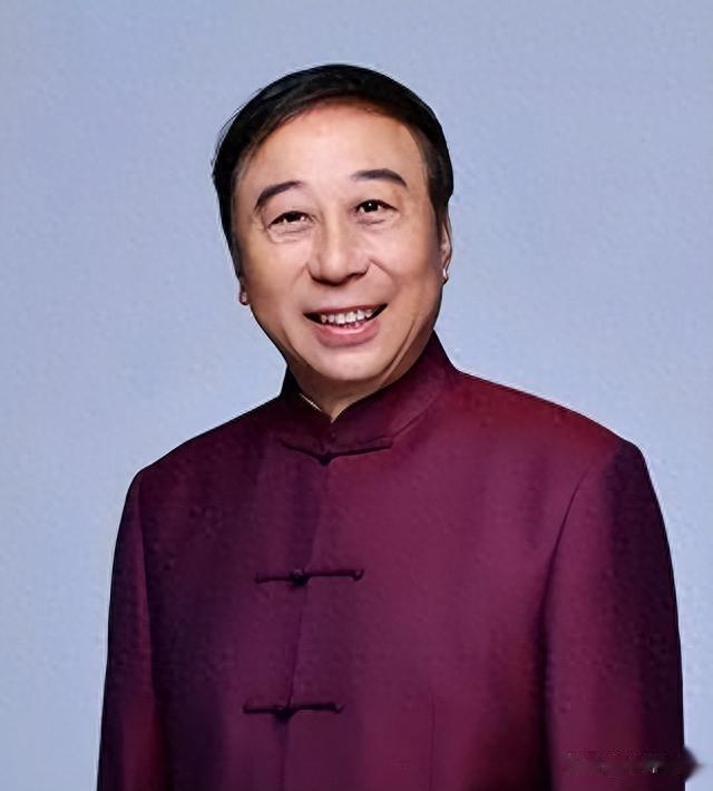 骗了我们40年！原来她是冯巩的妻子，难怪大红大紫
