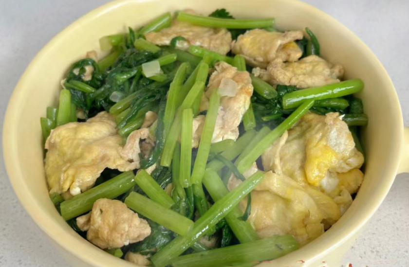 秋冬交替，无论贫富，常给家人吃这菜，清爽解腻，提升睡眠质量