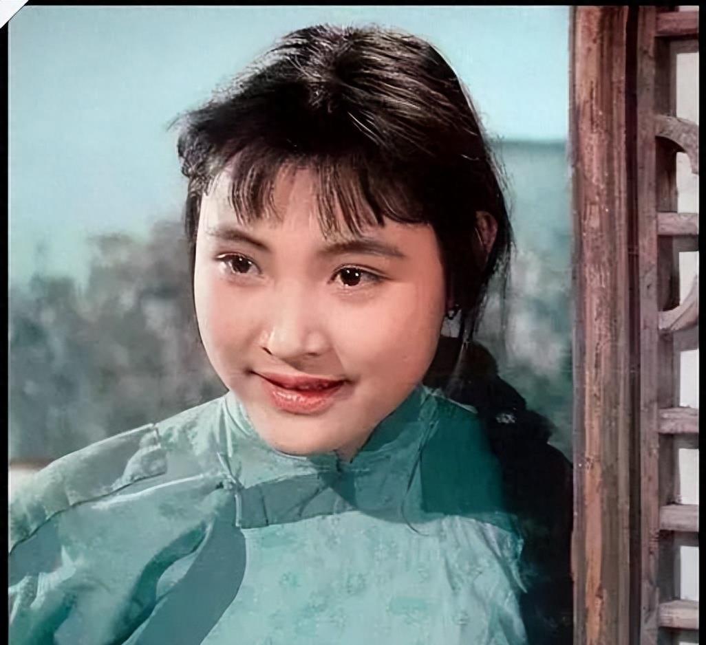 丑化中国文化?Lisa扔出的回旋镖,正中内娱的头上