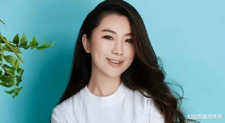 王励勤妻子结婚8年首次露脸!颜值身材爆表,北京富2代,家世显赫