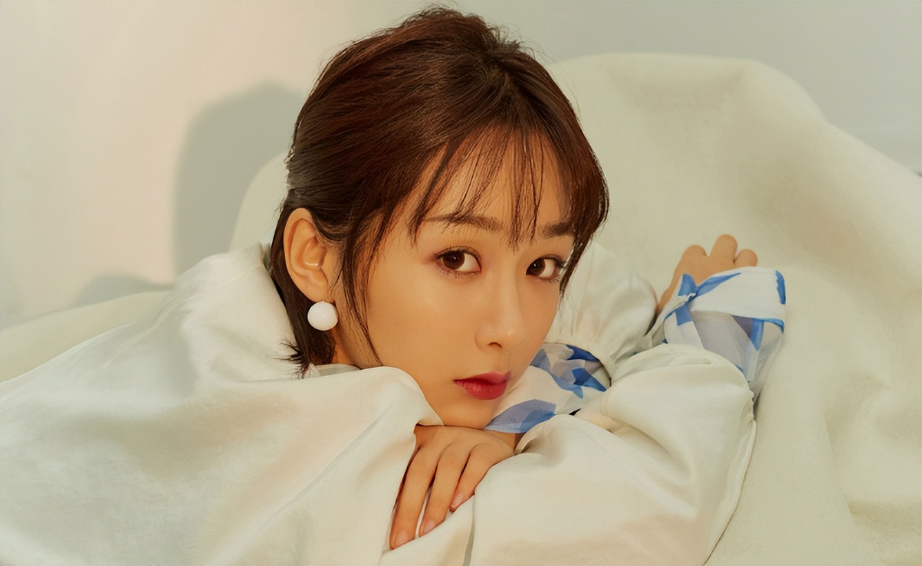 |完美女神是假的,溜肩没腰,皮肤松弛,生图揭露人间真实