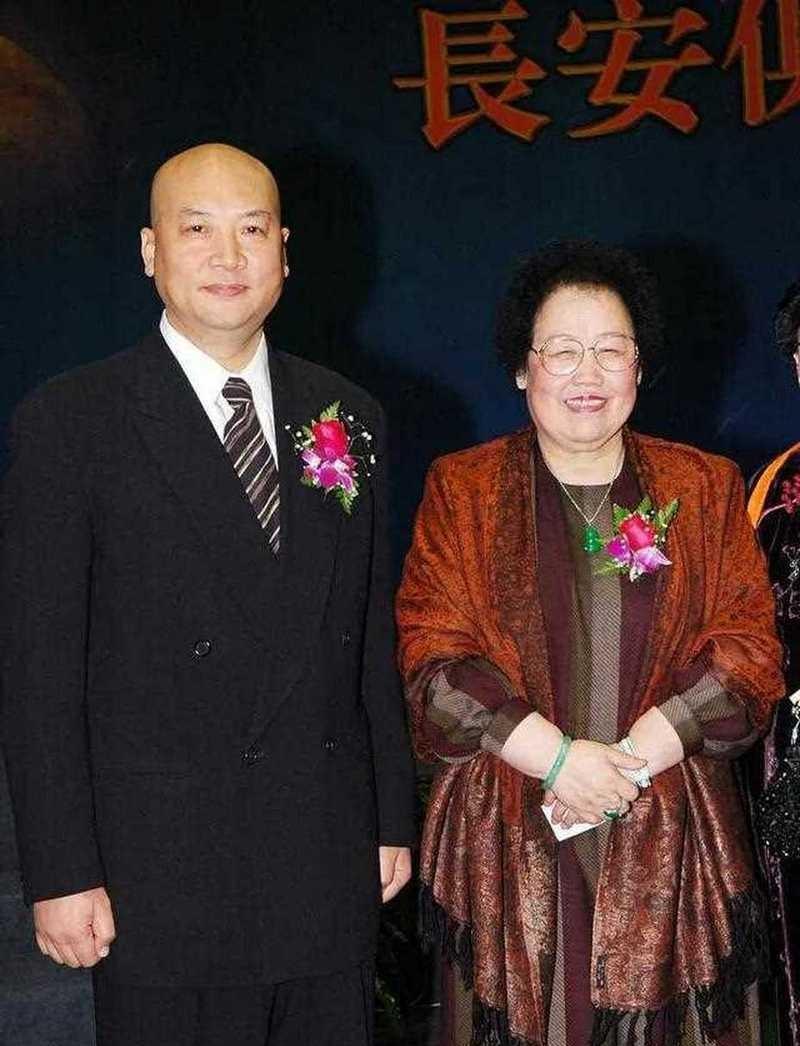 娱乐圈的10大隐形富豪,揭秘他们的惊人财富来源!你还知道谁呢