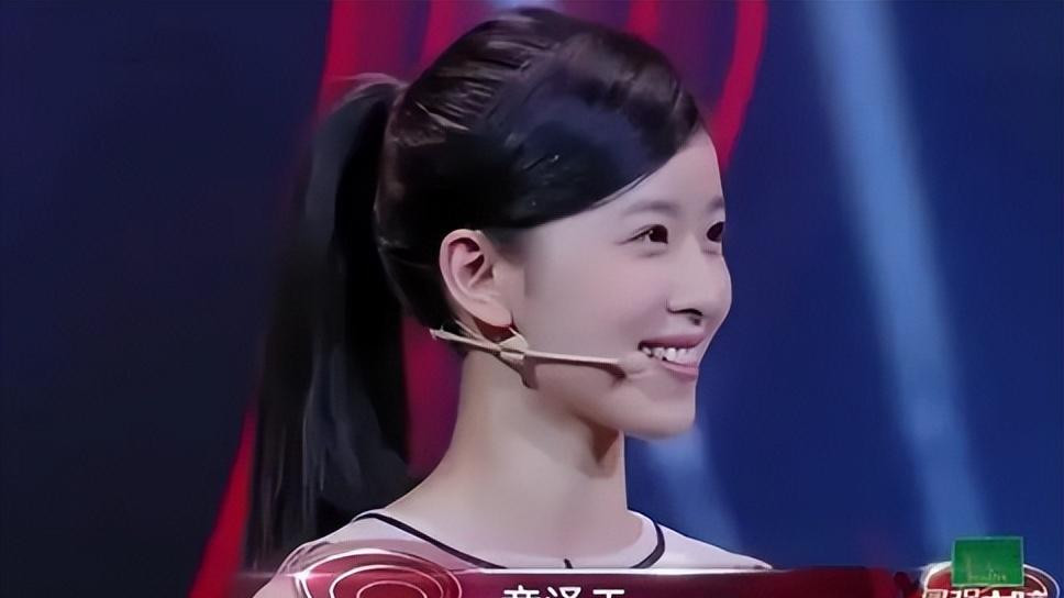 是不是真恩爱不知道，但细看章泽天资产，有被这个女人惊讶到