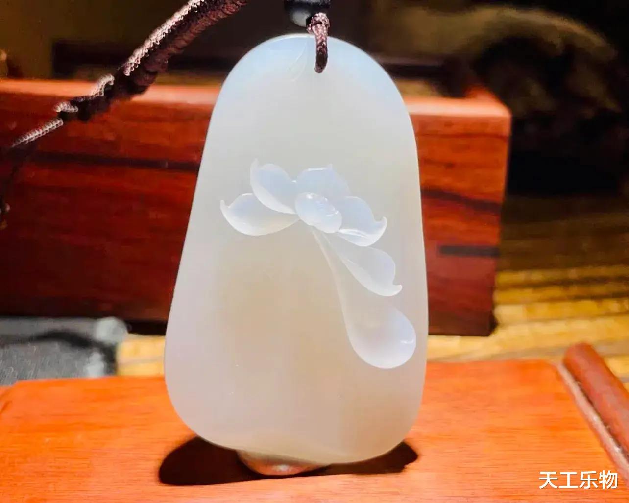 |韧性满分的和田玉,能否经得住碰撞考验?