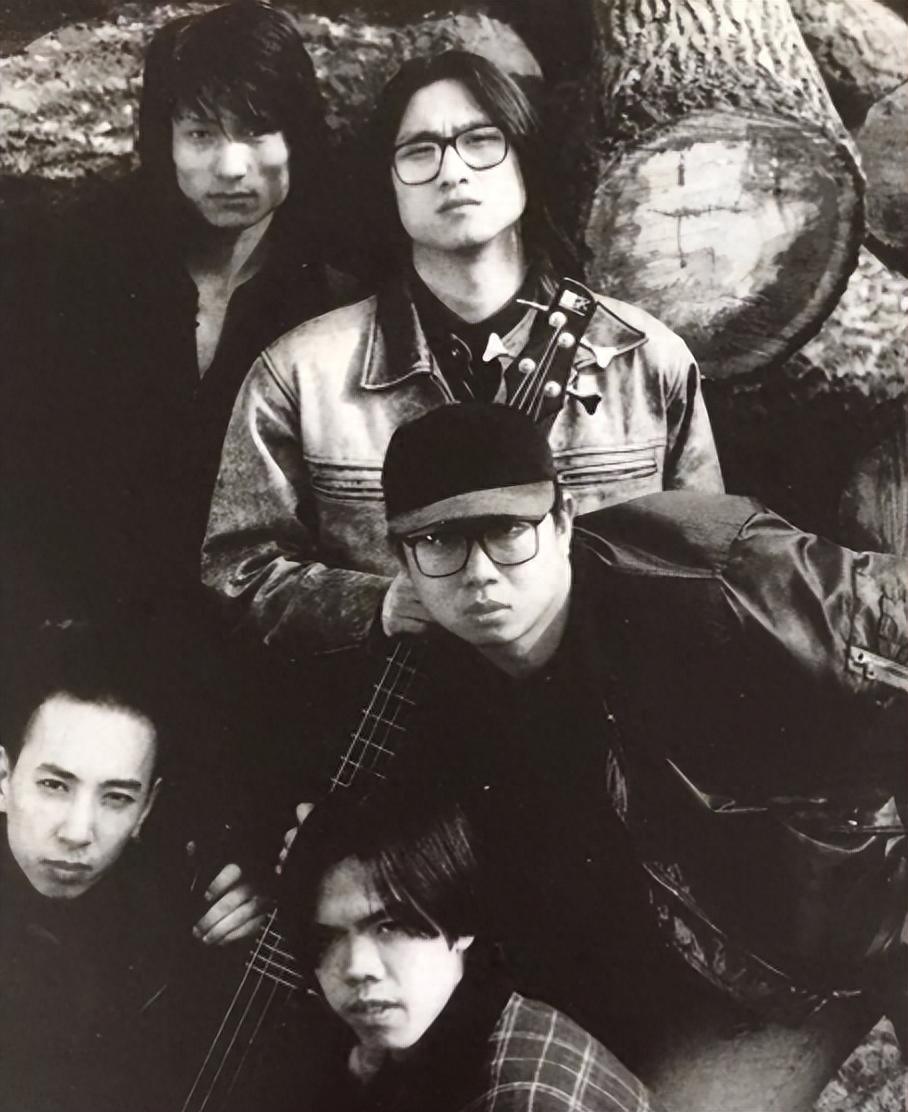 52岁又离婚!细数汪峰的5位前任,个个是美女,离婚原因出奇的一致