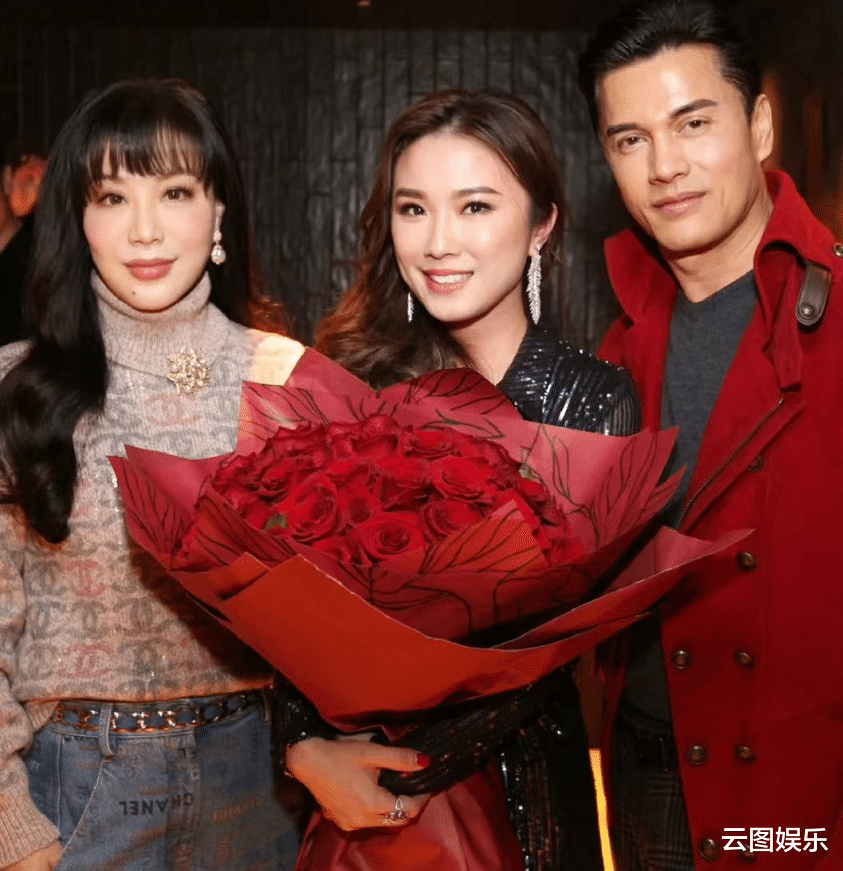 吕良伟|37岁港姐生日太隆重!包下餐厅宴请富豪明星,向华强吕良伟均在列