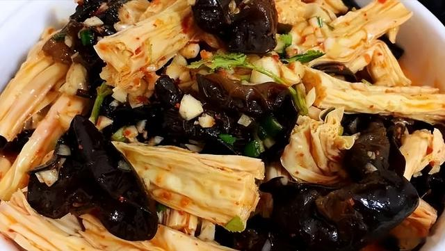 |除夕夜餐桌上必备的4道菜,个个都寓意丰富,提前学会过年安排上