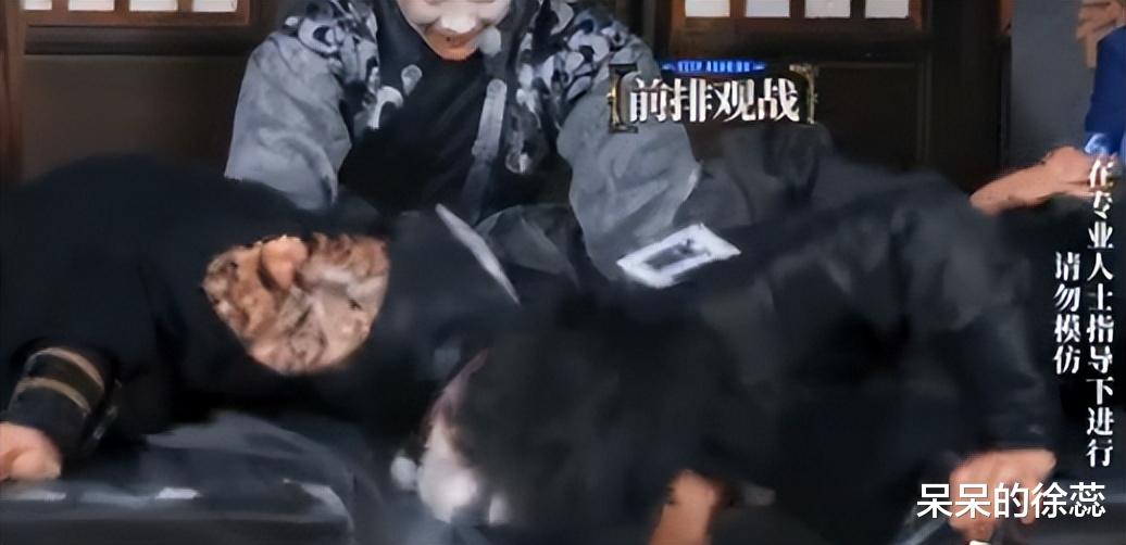 |《跑男》6期封神，有人赢在够拼，有人赢在够灵，而他却赢在够蠢