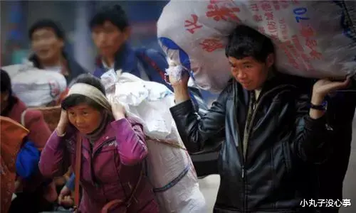 工人|打工人现状:年龄出现“红线”,到45岁连当菜贩都没资格?