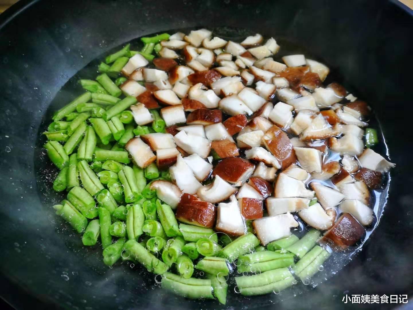 香菇|秋天爱吃的3道家常菜,清香爽口有滋味,省事易做,好吃不上火!