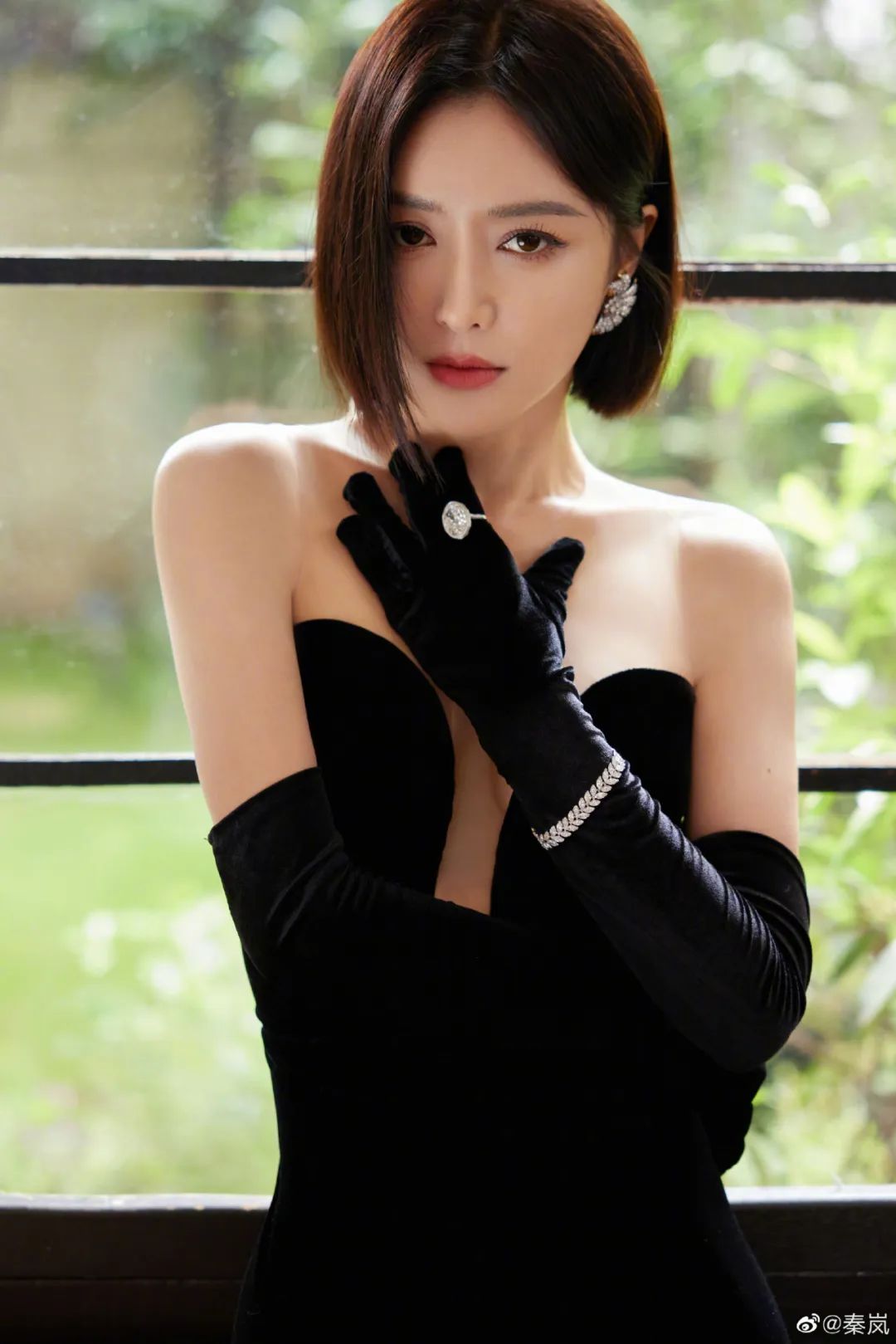 44岁秦岚的爽文人生：只恋爱，不结婚，住千万豪宅！