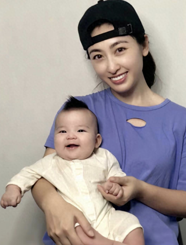 演员李子雄：我这辈子最正确的决定，就是再婚娶了张铁林的前任