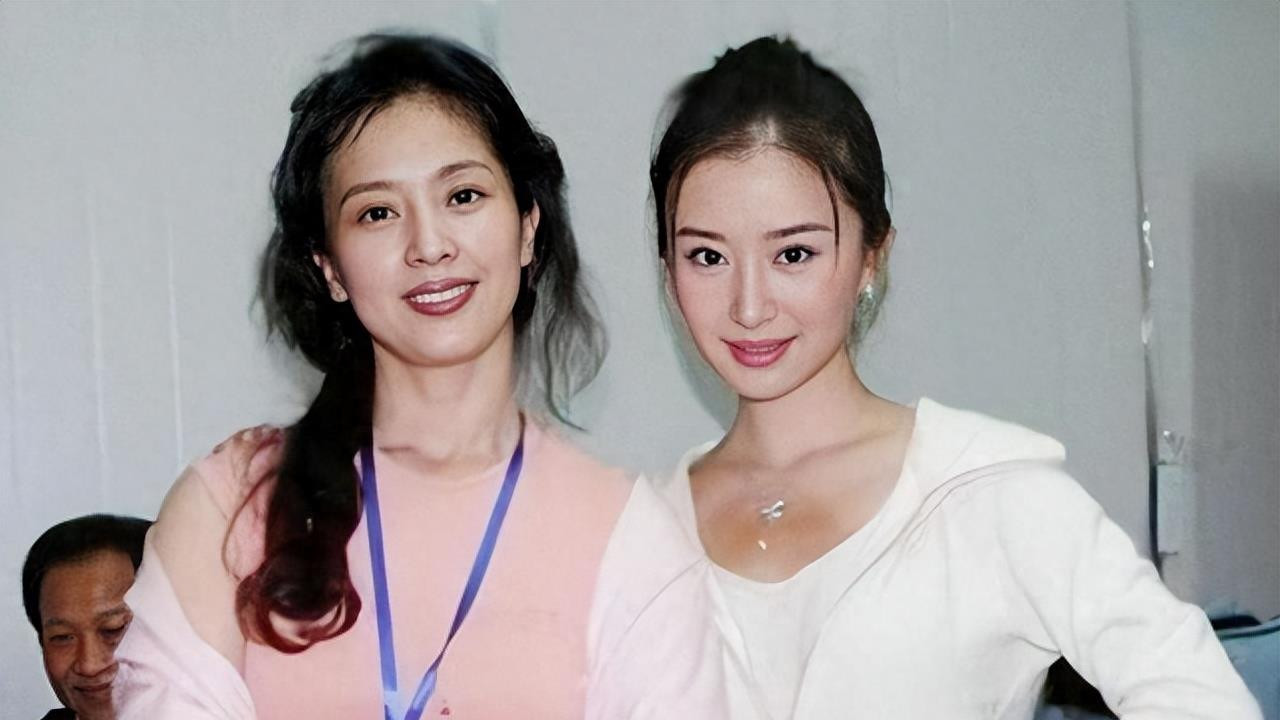 刘亦菲妈妈刘晓莉：曾“跳楼”夺女？为女儿两婚两离，如今过怎样了