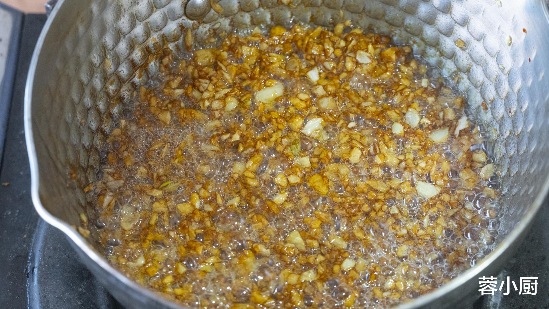 黄体酮|女人进入更年期,5种碱性食物要多吃,补“天然黄体酮”,老得慢