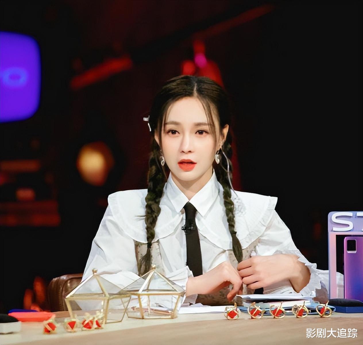 湖南跨年主持人状态堪忧，何炅比汪涵还老，沈梦辰动脸靳梦佳换头