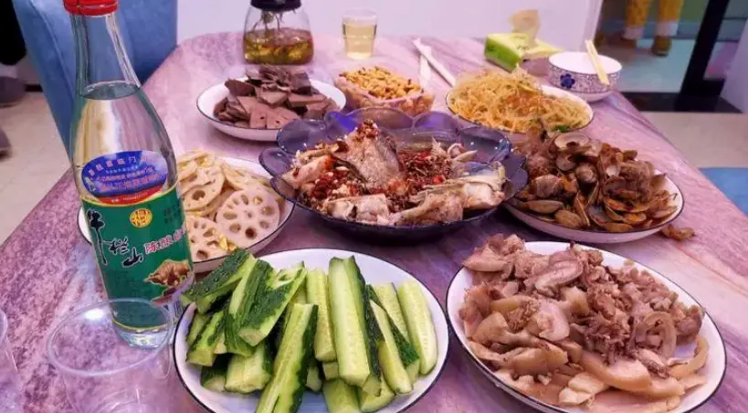 |过去穷人才吃，如今穷人却吃不起的5样下酒菜，全吃过说明你苦过