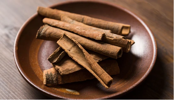 |“桂皮”是什么树的皮?这树被剥皮了以后还能活吗?