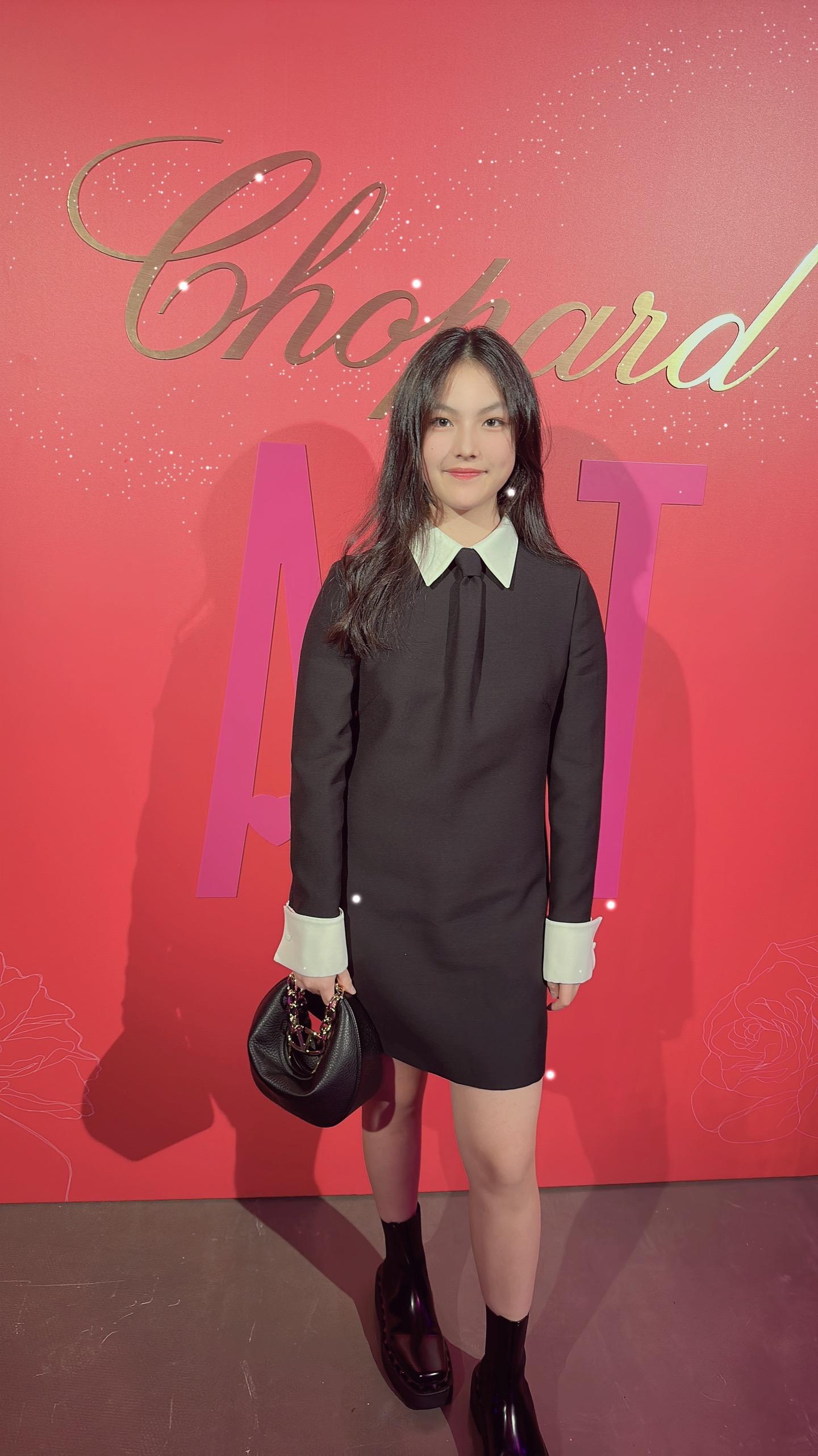 李湘带王诗龄出席奢华晚宴,大方分享前夫王岳伦和女儿亲密合影