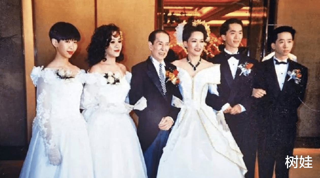 洪金梅次子回忆母亲感触落泪,称遗憾未尽孝道,母子曾因争产决裂