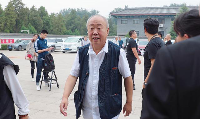 长空之王|66岁著名相声演员去世,当天抢救细节披露,最后露面照判若两人