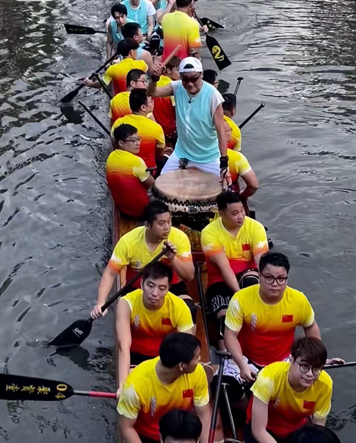 端午这一夜,女明星旗袍争艳!赵丽颖人间富贵花,毛晓彤雅致婉约