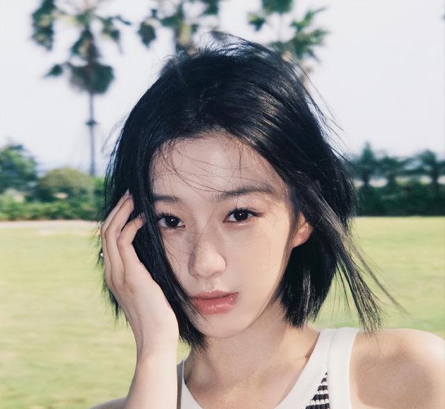 曝女明星片场耍大牌！40度高温让群演干等晕倒，态度恶劣驱赶学生