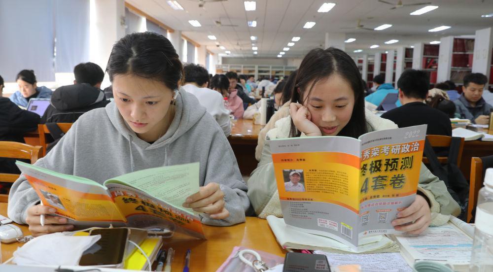 奖学金|大学里含金量高的5种“奖学金”，获得一个，都能让你的简历贴金