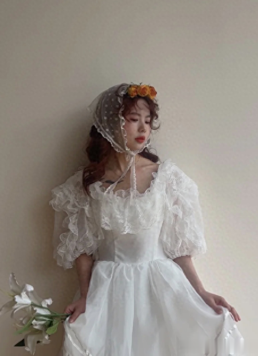 为什么建议中年女人“发不过肩”?看完袁泉的长发造型,你就懂了