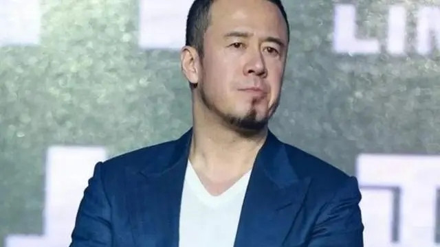 杨坤、汪峰都抵制过刀郎，如今为啥那英挨骂最多？原因很现实